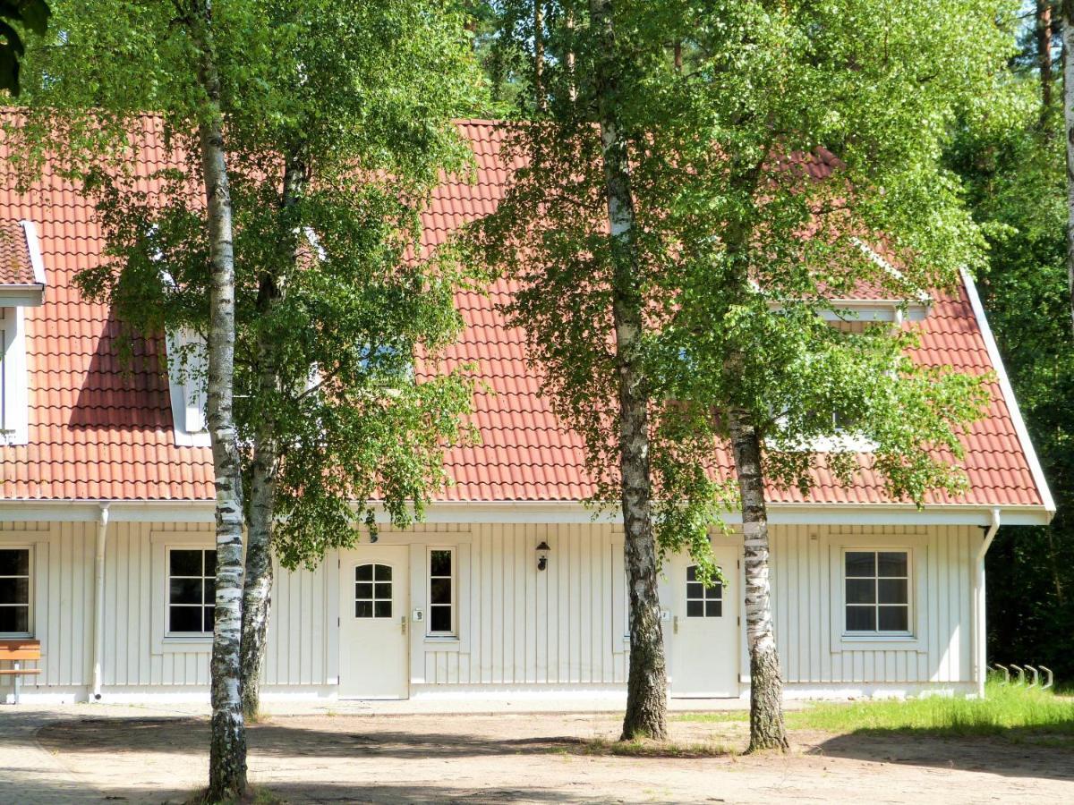 Martas Gaestehaeuser Gross Vaeter See Templin Exteriör bild