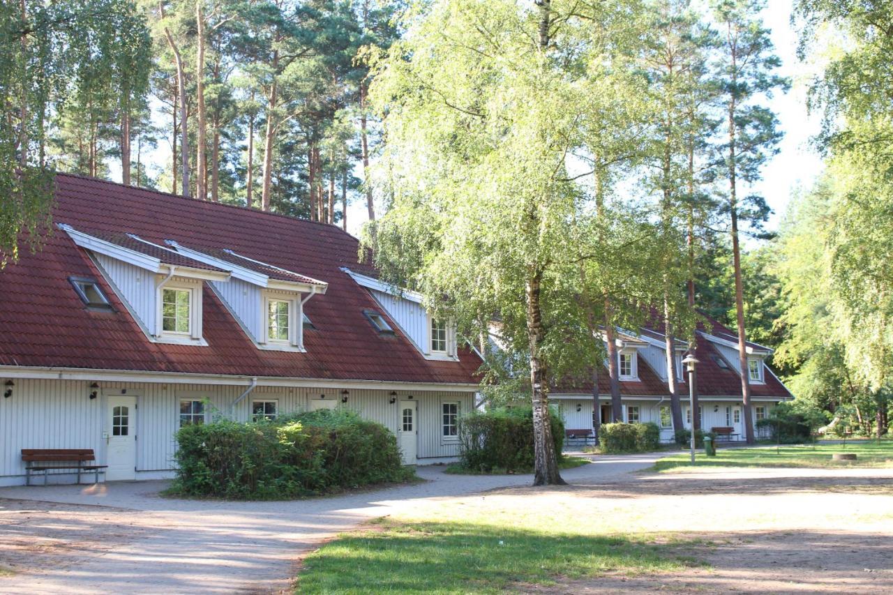 Martas Gaestehaeuser Gross Vaeter See Templin Exteriör bild